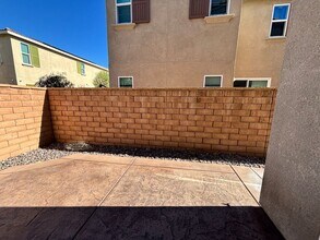 7155 Citrus Ave in Fontana, CA - Building Photo - Building Photo