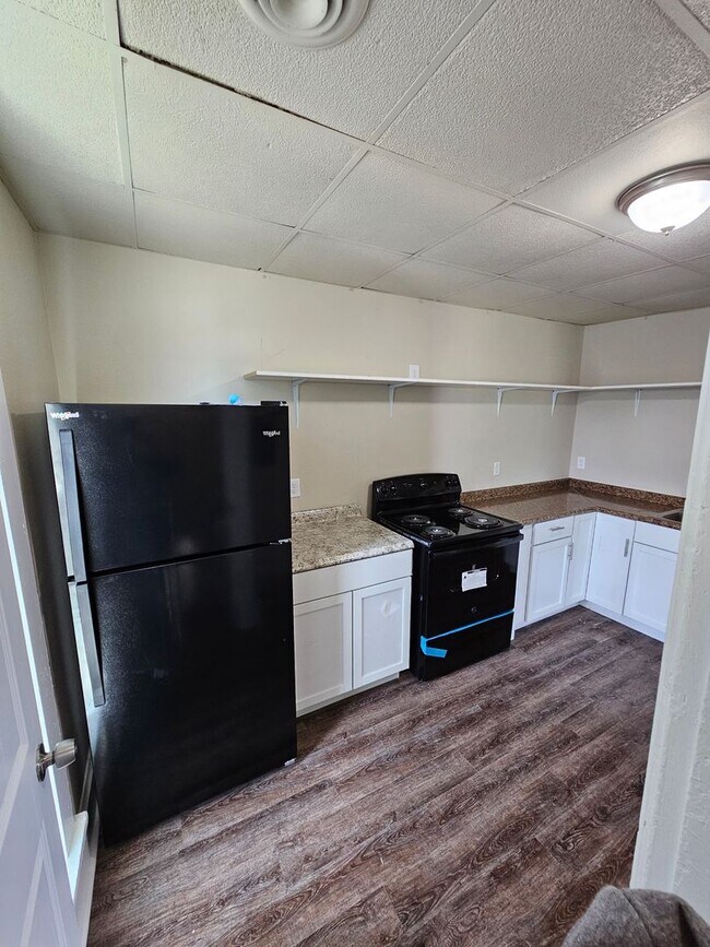 114 N 7th St-Unit -114.5 N 7th St in Knoxville, IA - Building Photo - Building Photo