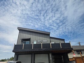 2210 E 11th St in Bremerton, WA - Building Photo