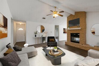 4608 Bundyhill Dr in Austin, TX - Foto de edificio - Building Photo