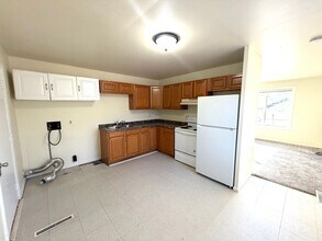 1621 Clover Ln in Champaign, IL - Building Photo - Building Photo