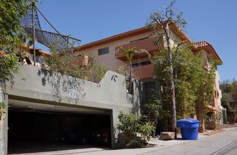 Ocean Park Apartments in Santa Monica, CA - Foto de edificio - Building Photo