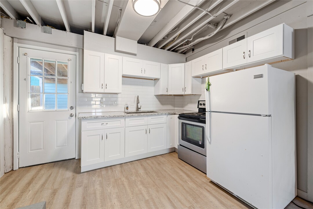 6911 Avenue O in Galveston, TX - Building Photo