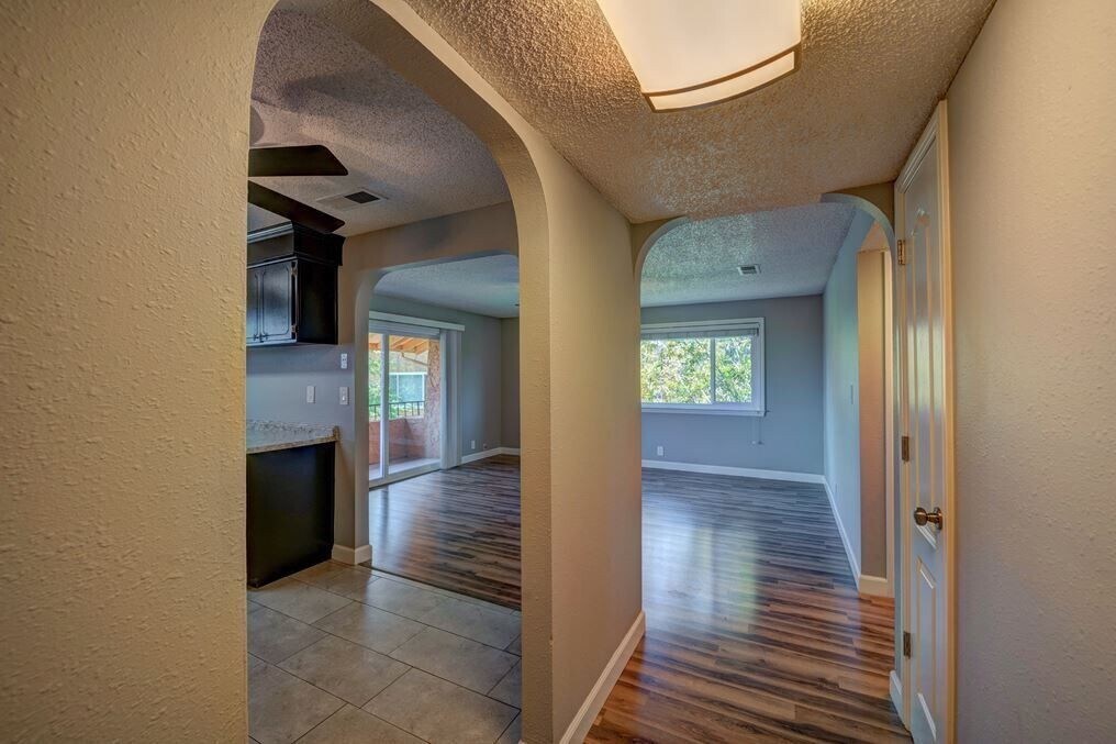 Riverview Condominiums in Redding, CA - Building Photo