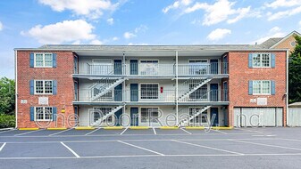 732 Scotland St in Williamsburg, VA - Building Photo