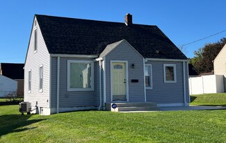 148 Helena Dr in Struthers, OH - Building Photo