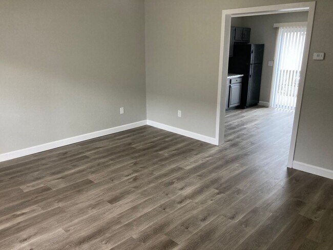 4217 Sunset Dr in Osage Beach, MO - Building Photo - Building Photo