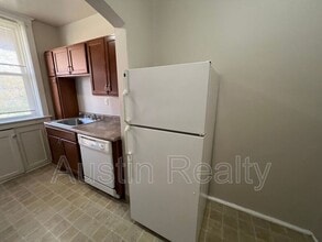 934 Concordia Ln in Clayton, MO - Building Photo - Building Photo