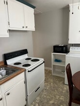 414 Kinsey Blvd, Unit B in Nashville, TN - Foto de edificio - Building Photo