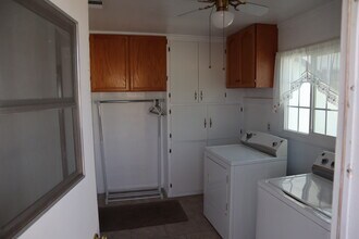 501 Springer Ln in Lodi, CA - Building Photo - Building Photo