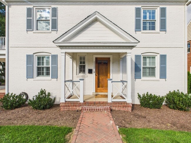 5508 Grove Ave in Richmond, VA - Building Photo - Building Photo