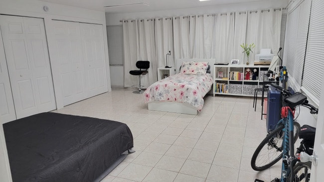 3060 NW 27th St in Miami, FL - Building Photo - Building Photo