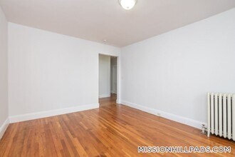 49 Worthington St, Unit 43 in Boston, MA - Foto de edificio - Building Photo