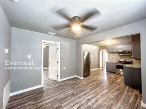 1607 El Paso St in San Antonio, TX - Building Photo - Building Photo