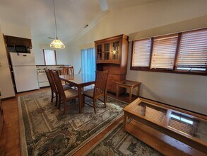 33 Brooklyn Ave in Wachapreague, VA - Building Photo - Building Photo