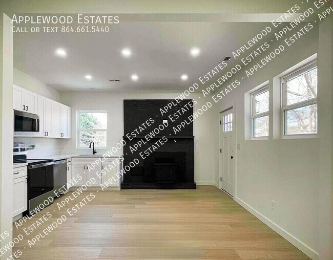 36 Saxon Heights in Spartanburg, SC - Foto de edificio - Building Photo