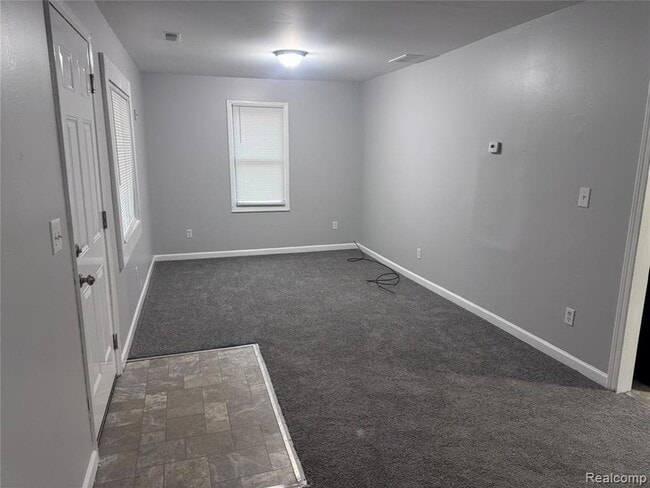 20940 Wellington Ave in Warren, MI - Building Photo - Building Photo