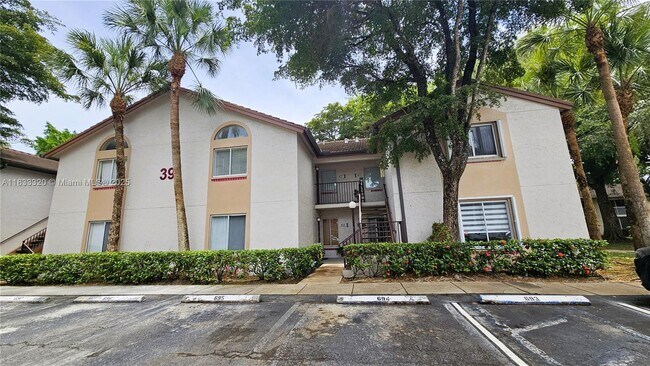 9277 SW 138th Pl in Miami, FL - Building Photo - Building Photo