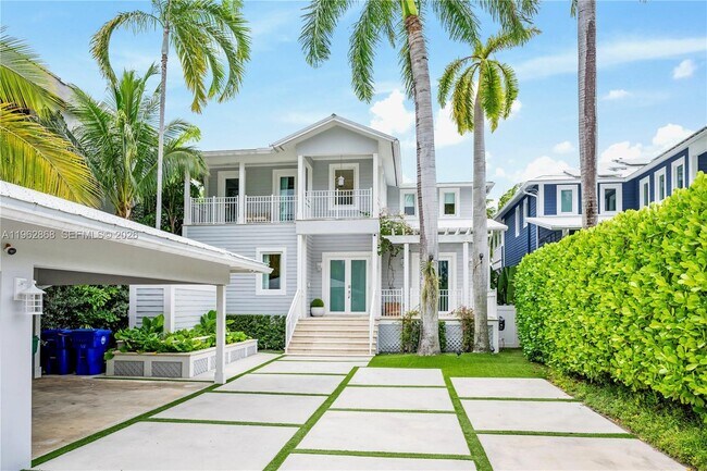 745 NE 77th St in Miami, FL - Building Photo - Building Photo