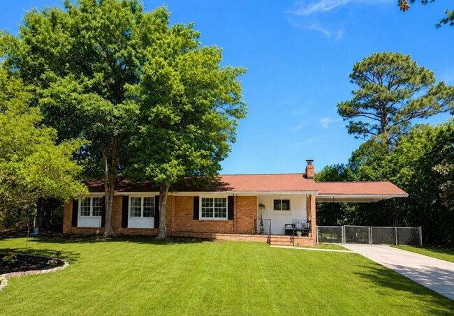 property at 1445 Keswick Dr