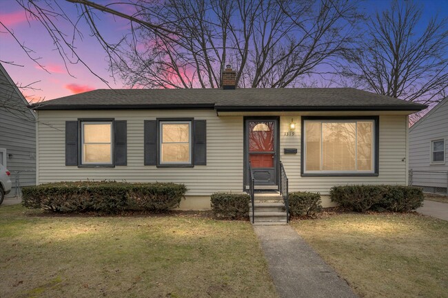 property at 1319 Amelia St