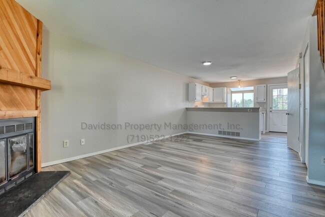 6716 Mountain Top Ln in Colorado Springs, CO - Building Photo - Building Photo
