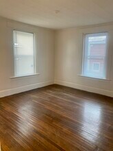 7 Court St, Unit 1-J in Woburn, MA - Foto de edificio - Building Photo