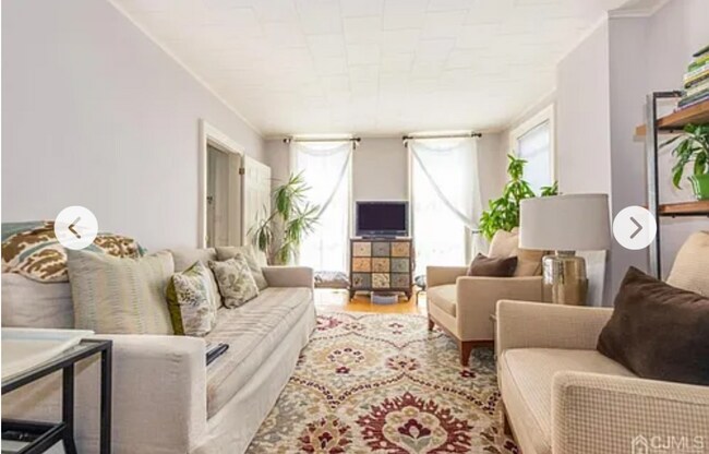 215 Magnolia St, Unit 2 in Highland Park, NJ - Building Photo - Building Photo