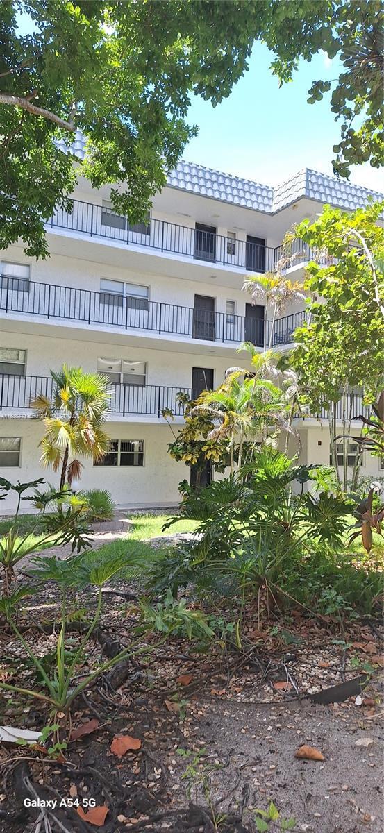 3300 Spanish Moss Terrace
