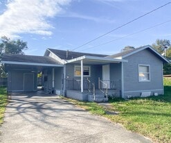 830 N Combee Rd in Lakeland, FL - Building Photo