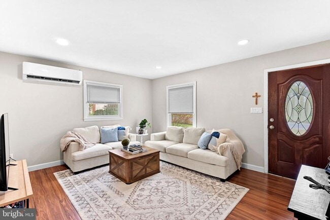 219 Josephine St in Berryville, VA - Building Photo - Building Photo