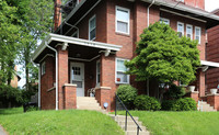 2515-2517 Hackberry St in Cincinnati, OH - Foto de edificio - Building Photo