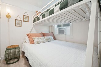 4 Keefe Ave in Hampton, NH - Building Photo - Building Photo