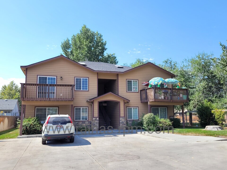 3507 N Maple Grove Rd in Boise, ID - Building Photo