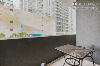 452 NE 31st St in Miami, FL - Foto de edificio - Building Photo