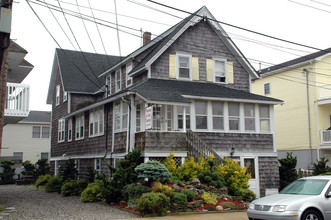 67 N St in Seaside Park, NJ - Building Photo - Building Photo