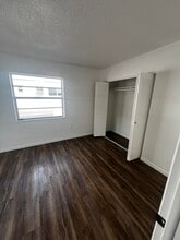 3149 Center St in Miami, FL - Building Photo - Building Photo