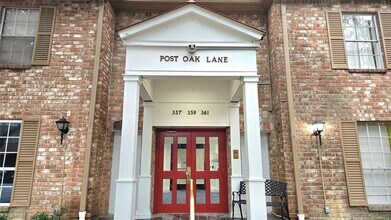 357 N Post Oak Ln in Houston, TX - Foto de edificio - Building Photo