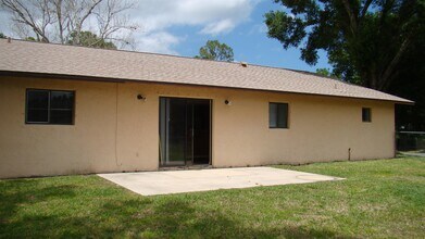 1296 Sykes Rd SE in Palm Bay, FL - Building Photo - Building Photo
