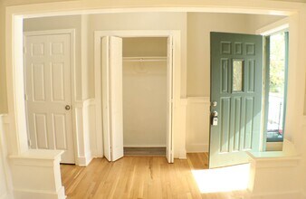 235 Starr St in New Haven, CT - Building Photo - Building Photo