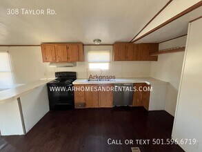 308 Taylor Rd in Sherwood, AR - Building Photo - Building Photo