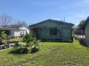 231 Wilcox Ave in San Antonio, TX - Building Photo - Building Photo