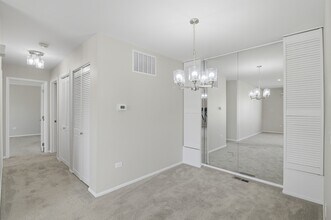 205 Nantucket Harbor in Schaumburg, IL - Building Photo - Building Photo