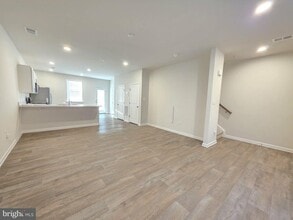 426 Creekbed Cir in Salisbury, MD - Building Photo - Building Photo