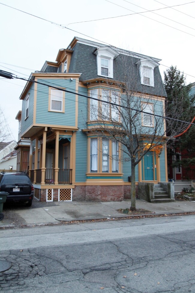 68 Chapin Ave in Providence, RI - Building Photo - Building Photo