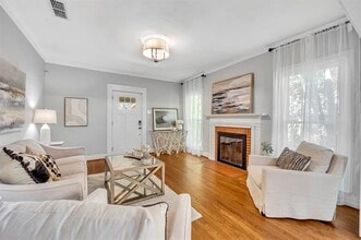 6227 Lakeshore Dr in Dallas, TX - Building Photo - Building Photo