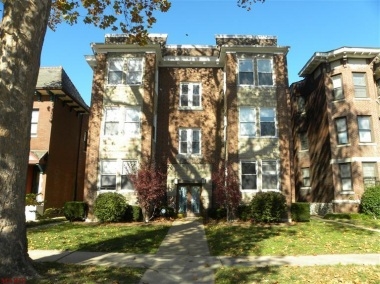 5943 Kingsbury Ave in St. Louis, MO - Foto de edificio