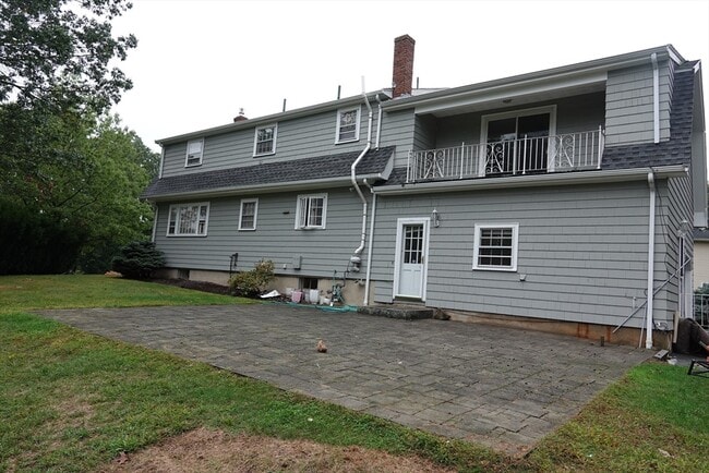 3 Shamrock Dr in Burlington, MA - Foto de edificio - Building Photo