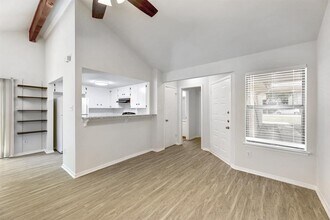 1802 Rawhide Dr in Round Rock, TX - Building Photo - Building Photo