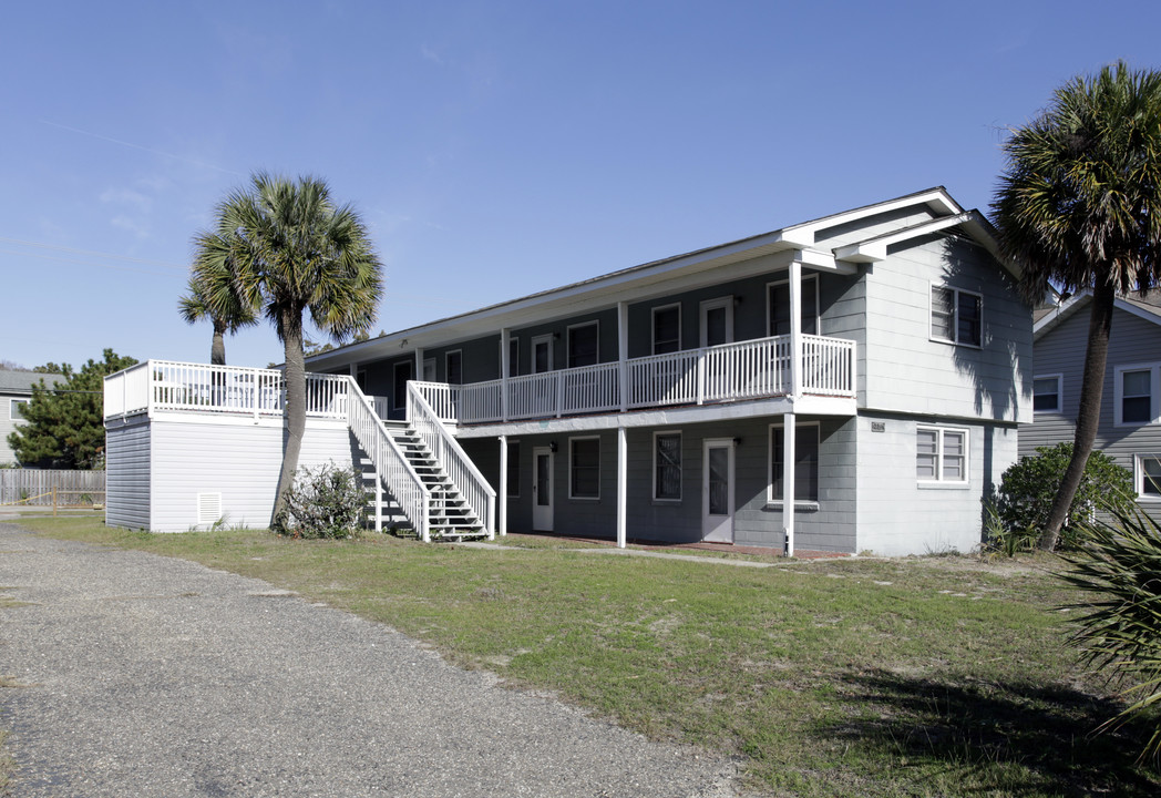 2206 Ocean Blvd S in North Myrtle Beach, SC - Building Photo